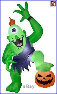 10' Gemmy Airblown Inflatable Ogre with Foot on Pumpkin Halloween Yard Decoration