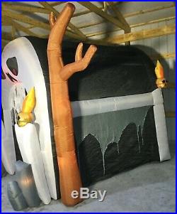 12ft Gemmy Airblown Inflatable Prototype Halloween Skull Tunnel with Sound #73771
