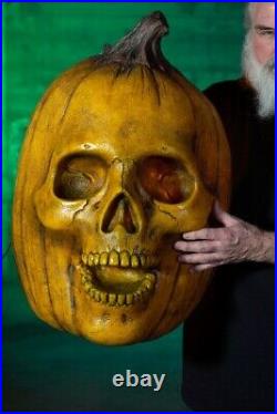 2020 Giant Halloween Pumpkin Skeleton Flick light Head Prop Yard Decor PRE ORDER