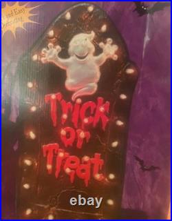 26 Trick or Treat Lighted Tombstone vintage vacuum form retired Halloween withbox