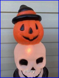 2 Vintage Empire Halloween Decoration Totem Pumpkins 32 Lighted Blowmold Skull