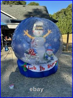 6 FT AIRBLOWN GEMMY INFLATABLE snow globe Snowman Christmas Let It Snow Read