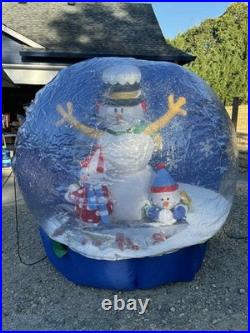 6 FT AIRBLOWN GEMMY INFLATABLE snow globe Snowman Christmas Let It Snow Read