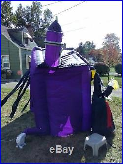 8 1/2' Haunted House Grim Reaper Ghosts Skulls Halloween Airblown Inflatable
