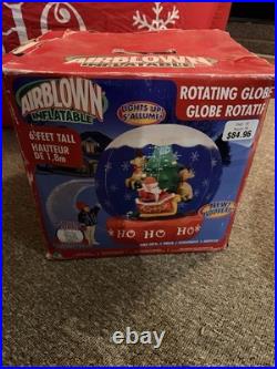 AIRBLOWN GEMMY Inflatable Snow Globe Here Comes SANTA Claus Reindeer Rotating