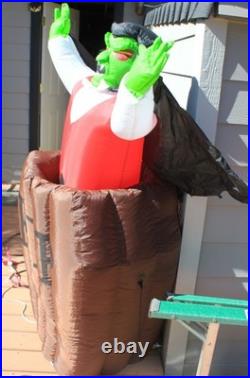 Airblown Inflatable Vampire/ Dracula Rising From Tombstone 2005