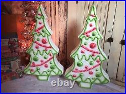 Blow Mold White Gingerbread Trees Red And Green Union Don Featherstone 29