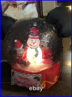 Disney Mickey Minnie Christmas Snow Globe Yard Inflatable