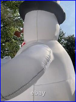 Frosty The Snowman Giant 18 Foot Inflatable, Good To Excellent Condition