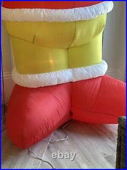 Gemmy 11ft Tall Dr Seuss Grinch with Ornament Giant Christmas Inflatable