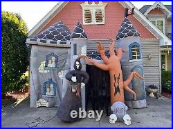 Gemmy 2007 12ft Long Haunted House Halloween Airblown Inflatable
