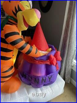 Gemmy 6' Animated Disney Pooh & Tigger Lighted Christmas inflatable Airblown