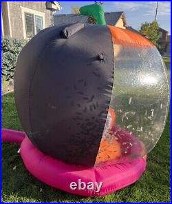 Gemmy 6' Halloween Airblown Inflatable Whirlwind Globe Ghosts Flying Bats