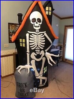 Gemmy Airblown Inflatable 8 Halloween Skeleton Haunted House Great Shape