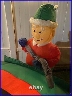 Gemmy Airblown Inflatable 8ft Santa Racer Lighted Christmas Race Car Santa Claus
