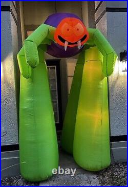 Gemmy Airblown Inflatable 9 Feet Tall Green Spider Light Up Arch Archway