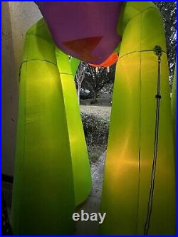 Gemmy Airblown Inflatable 9 Feet Tall Green Spider Light Up Arch Archway