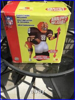Gemmy Airblown Inflatable NFL Cleveland Browns Player 8ft Lighted Yard Decor