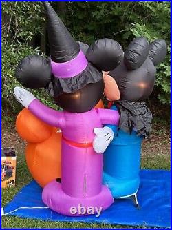 Gemmy Disney 6' Mickey & Minnie Mouse Lighted Halloween inflatable Airblown