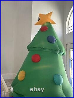 Gemmy Giant Holiday Airblown Inflatable Christmas Tree Lighted 10 Ft. Works