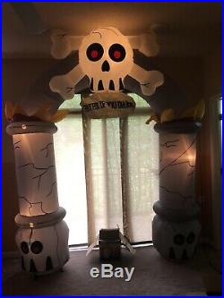 Gemmy Halloween Airblown Inflatable Skull Archway Blow Up Yard Decoration