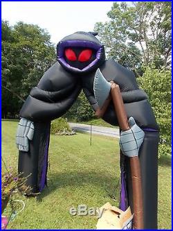 Gemmy Halloween Grim Reaper Airblown Inflatable Arch 9 ft Light Up Haunted House