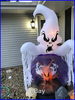 Gemmy Halloween Inflatable Airblown Whirlwind Snow Globe 7 ft Ghosts BATS MIB