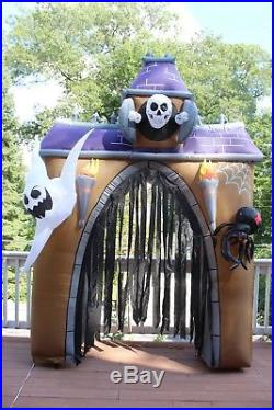 Gemmy Halloween Inflatable Haunted House Archway Arch skull ghost spider 10 FT