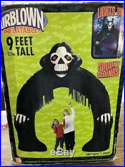 Gemmy Halloween Lighted Skeleton Reaper Airblown 9ft Inflatable Archway w Sound