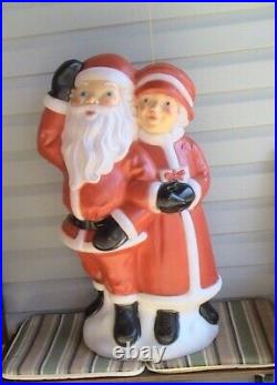 General Foam Corp. Blow Mold Lighted Mr & Mrs Claus Christmas Decor 34 Works