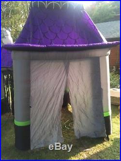 Giant Haunted House With Sound Activation, Excellant Condition