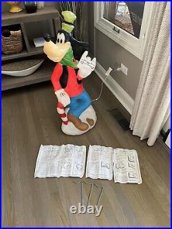 Goofy Disney Blow Mold-Santa's Best, All Original, 36, Excellent Condition