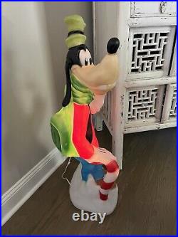 Goofy Disney Blow Mold-Santa's Best, All Original, 36, Excellent Condition