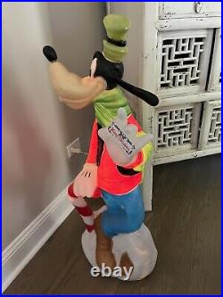 Goofy Disney Blow Mold-Santa's Best, All Original, 36, Excellent Condition