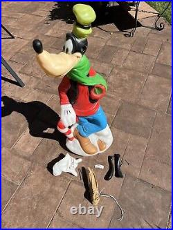 Goofy Disney Blow Mold-Santa's Best, All Original, 36, Excellent Condition