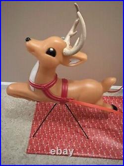 Grand Venture Santa Sleigh and Reindeer With Antlers/Stand Reins Make Offer