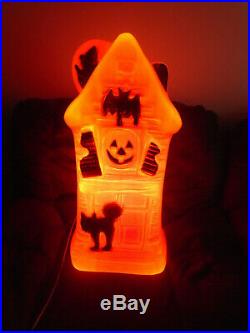 Halloween Haunted House Pumpkin Jack-o-Lantern Cat Bat lighted Blow Mold 33'