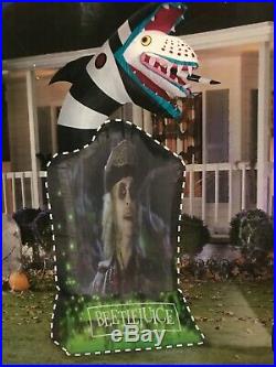 Halloween Holiday 9 ft Living Projection Airblown Inflatable Beetle juice NEW