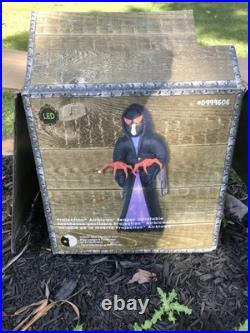 Halloween Inflatable 16ft Reaper Read Description
