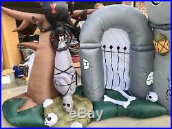 Huge Halloween Airblown Inflatable Cemetery Archway By Gemmy RARE Hard To Find