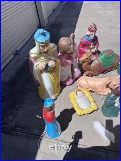 Huge Vintage Blow mold Nativity Lot (LOCAL PICKUP ONLY)