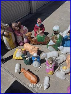 Huge Vintage Blow mold Nativity Lot (LOCAL PICKUP ONLY)