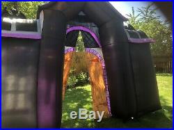 Inflatable Mortuary Archway Gemmy. 9 Ft Tall 10' Wide Halloween Rare