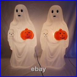 Lot of 2 Vtg Empire Halloween Blow Mold Ghost Holding Skull & Pumpkin Light 23