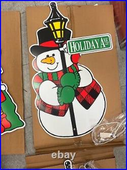 NEW Christmas Yard Art 3 Piece Santa /Snowman/Elf with Stakes & lights for 2