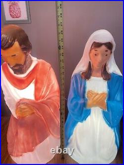 Nativity General Foam 2 Piece Set 28 Lighted Blow Mold Mary Joseph Beautiful