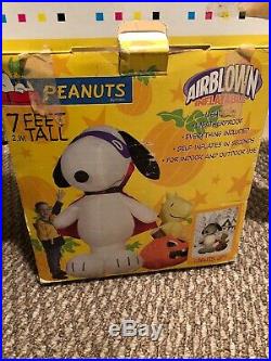 Peanut Halloween Inflatable 7ft Snoopy Gemmy Inflatable Great Condition