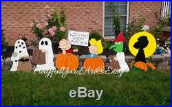 Peanuts Halloween yard art set