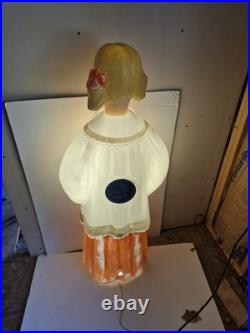 Poloron Girl Christmas Caroler/Choir Singer Blow Mold. Vintage