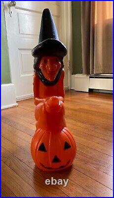 RARE #5252 Union Don Featherstone Halloween Flying Witch Pumpkin Blow Mold